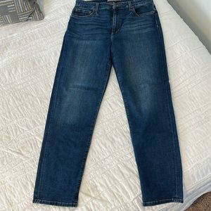 Joe’s boyfriend jeans  size 30  inseam is 29  worn once